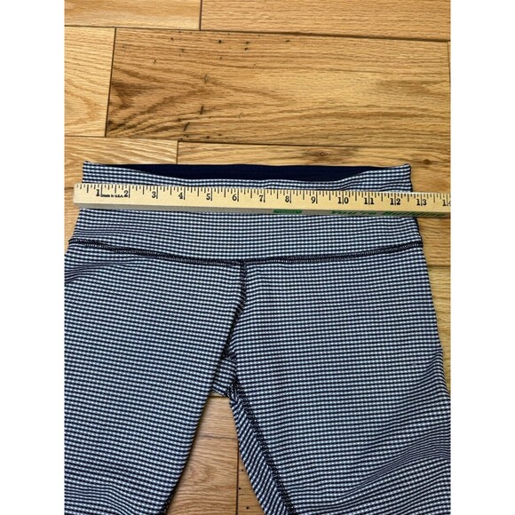 Lululemon‎ Women's Midrise Crop Legging Navy Blue Multicolor Size 6. Lot 2 - Picture 16 of 16